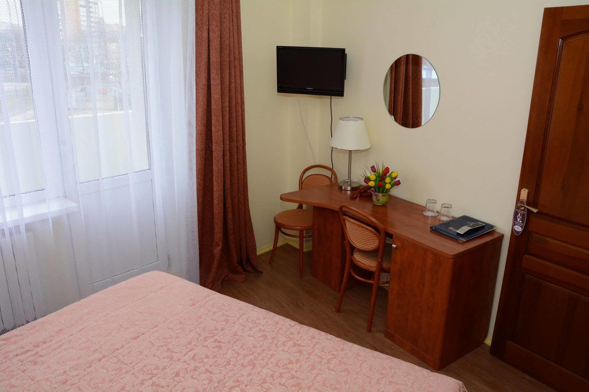 Voyage Hotel มินสก์ ภายนอก รูปภาพ